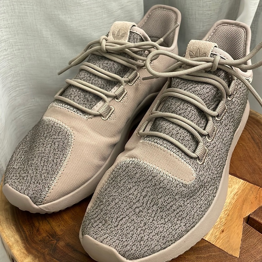 Adidas Men’s Tubular Shadow Sneakers Vapor Grey/Raw Pink Size 8.5